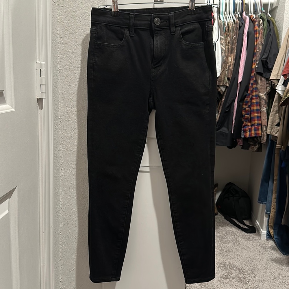 American Eagle Stretchy Hi-Rise Jegging. 2 X-Short